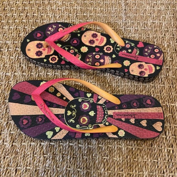 Ipanema Day of the Dead / Dia De Los Meurtos flip flops - Picture 8 of 8